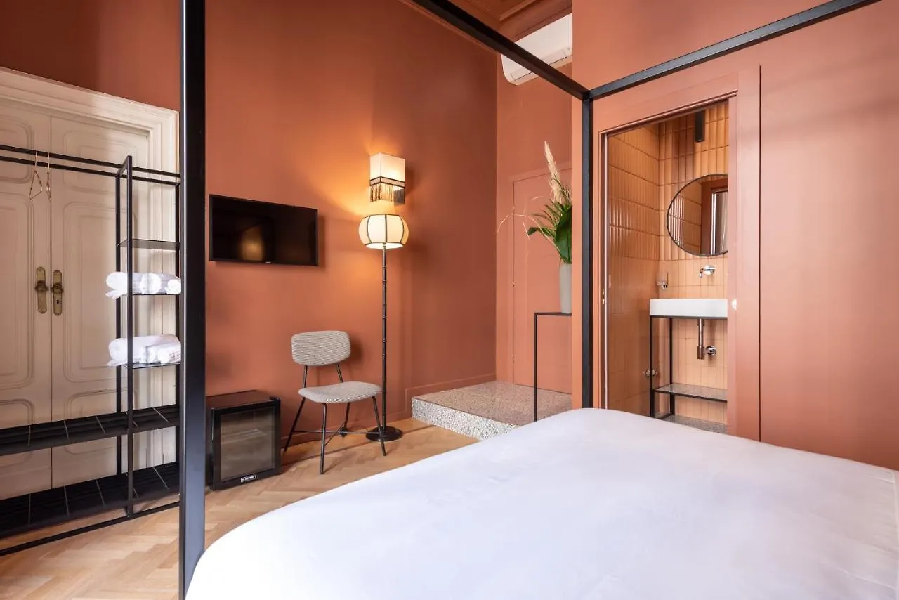 Boutique Centrale Sant'Andrea Milan 2*,  Italy